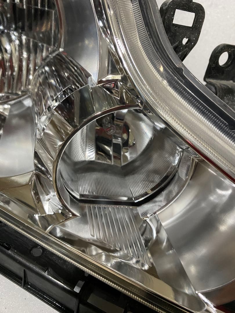 ホンダ ステップワゴン 純正HIDヘッドライト 左右セット
