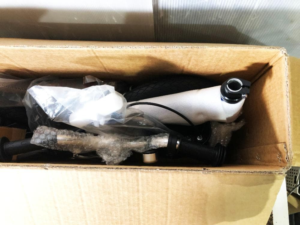 ☆新品未使用 バランスバイク【Henshin Bike 2】ER06