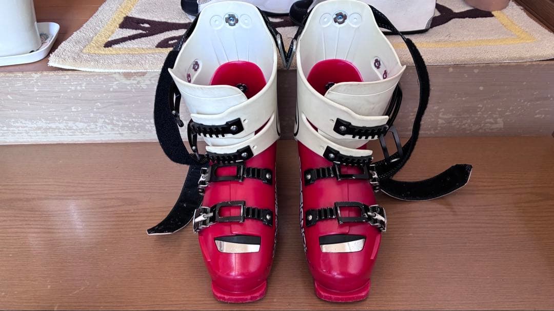 ロシニョール　ski スキー　ブーツ　デモ　130 24.5中古