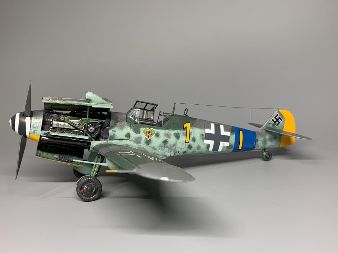 タミヤ1/48 メッサーシュミット Bf109 G-6 塗装済み完成品