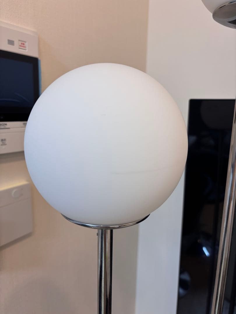 IKEA SIMRISHAMN フロアスタンドライト 照明 電球3灯付き