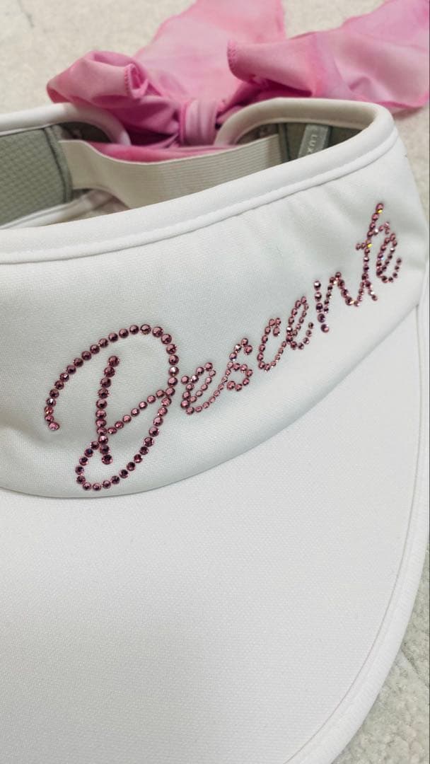 9655. 【未使用品】DESCENTE リボン ラインストーン サンバイザー
