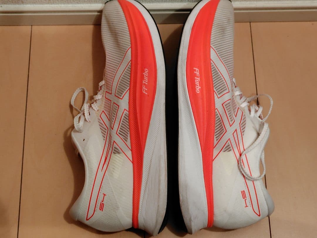 ASICS　S4　 ランニングシューズ ホワイト/オレンジ