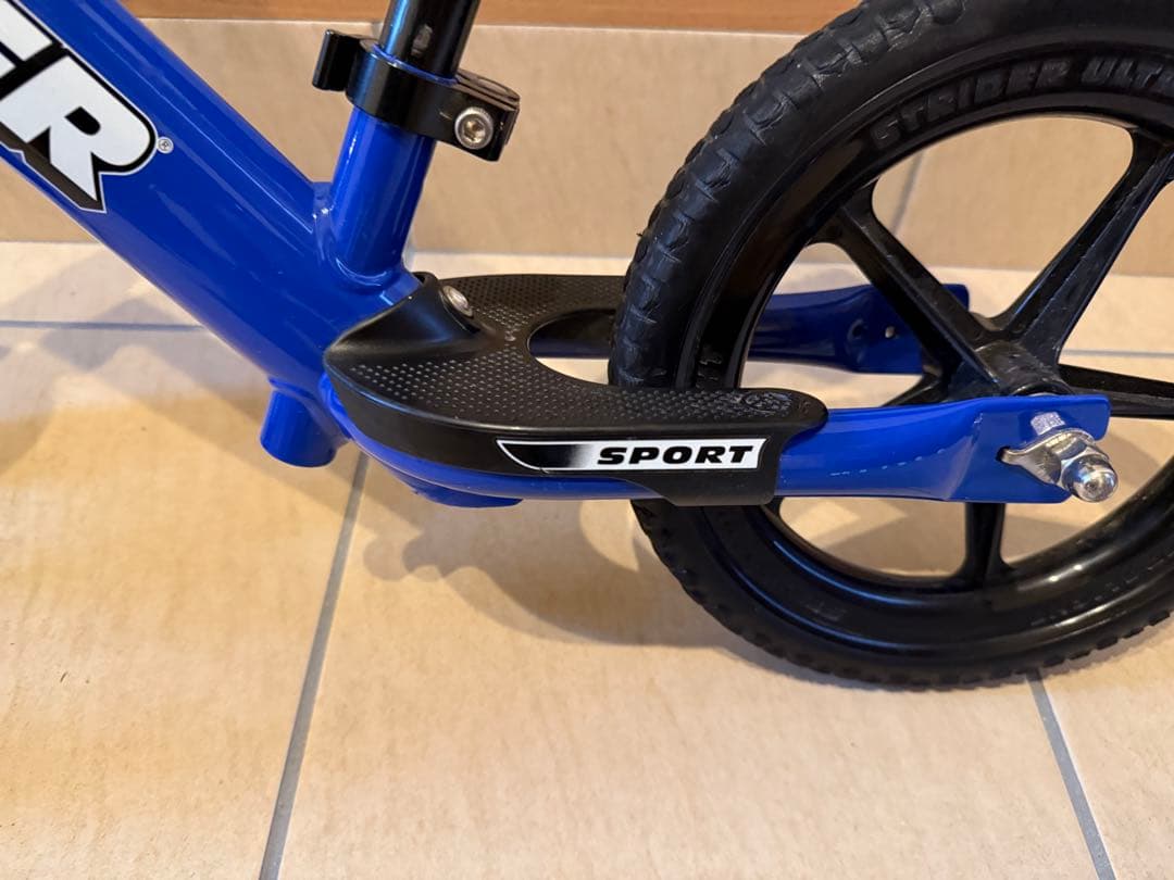 STRIDER バランスバイク 青 12インチ