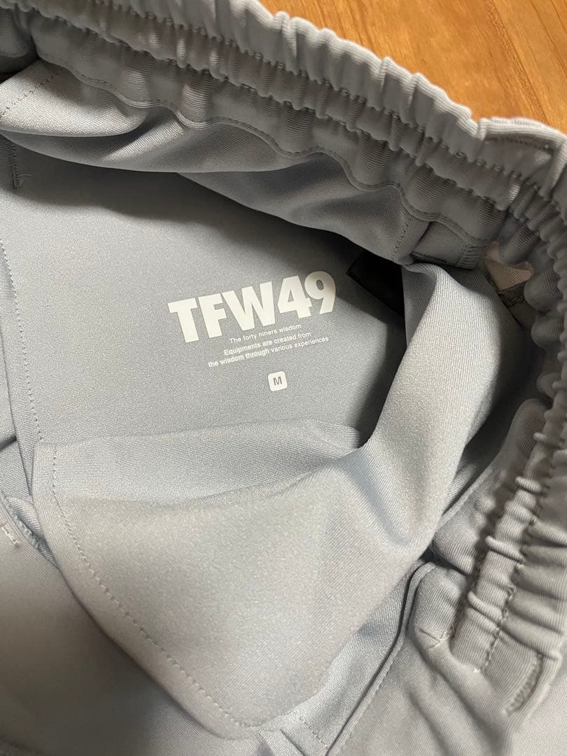 定価7.5万　TFW49 ジャージ　セットアップ　L M グレー　ゴルフ