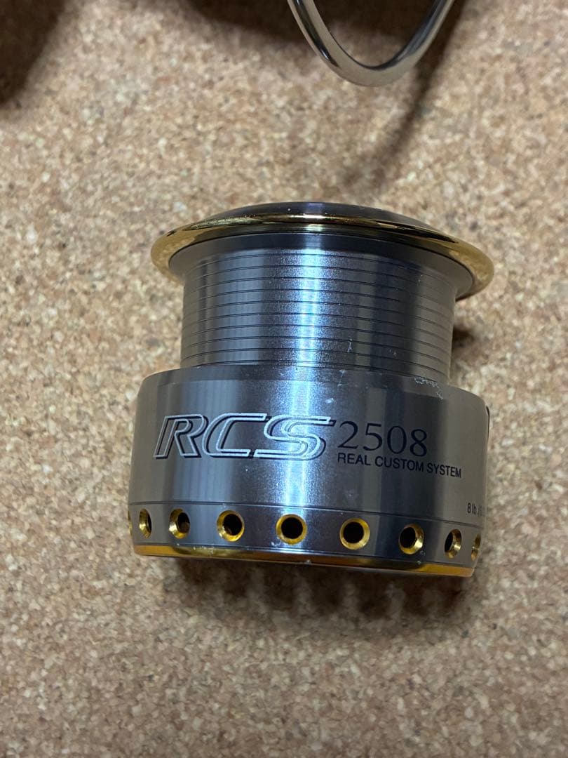 【ジャンク】ダイワ 05EXIST 2508R スピニングリール