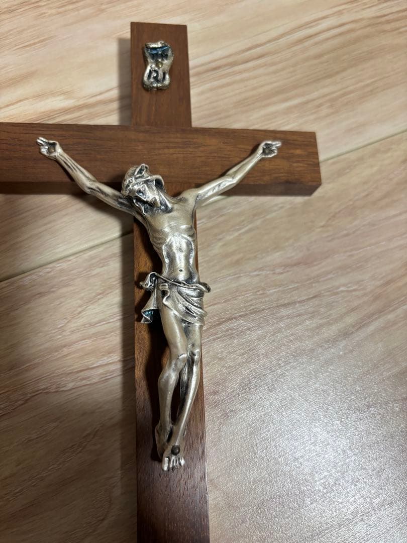 INRI ウォールナット 十字架 木製　金属　イエスキリスト　宗教