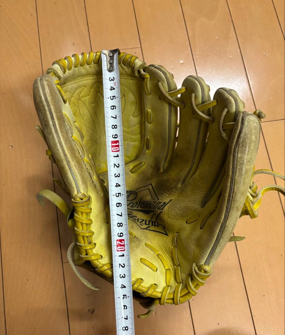 ミズノ Mizuno 軟式グローブ ピッチャー用　右利き用　プロフェッショナル