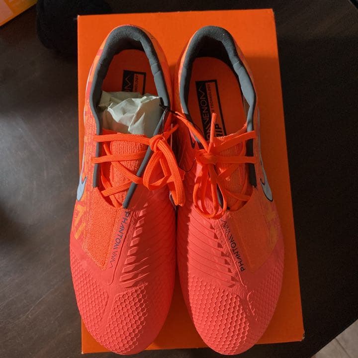NIKEサッカースパイク　ファントムヴェノムエリートFG