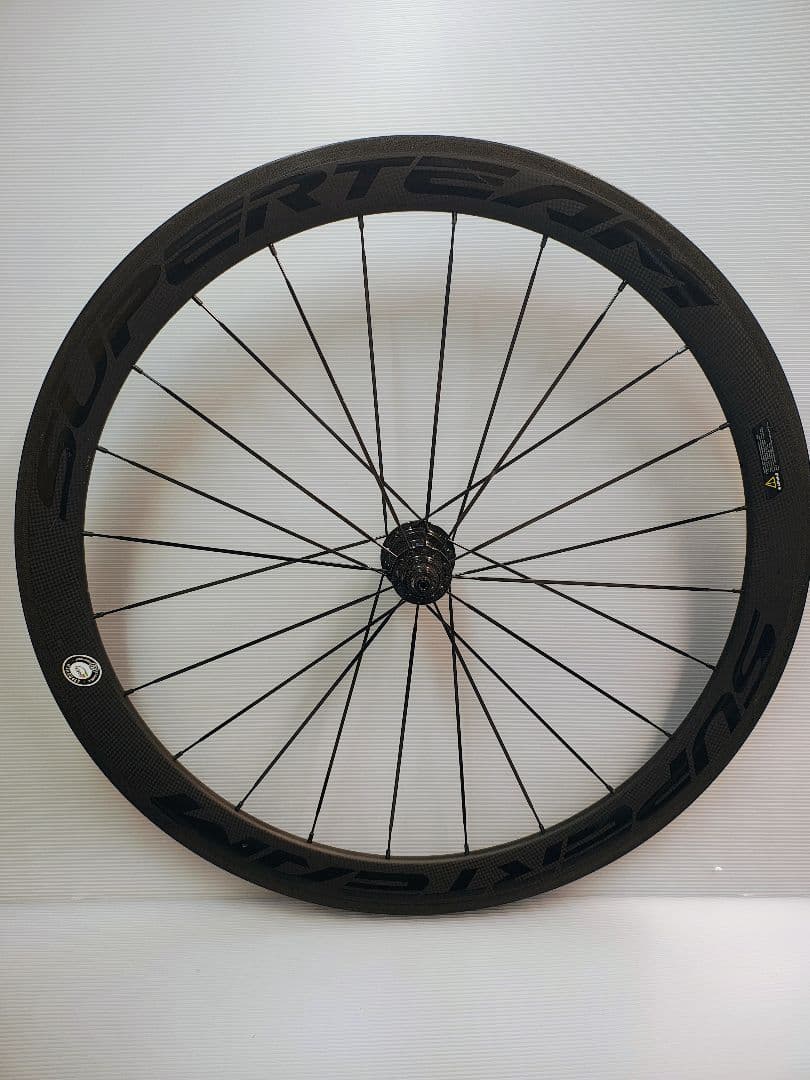 SUPERTEAM クリンチャーカーボンリムハイト50mmのディープリム700C