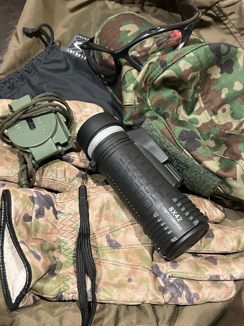 タクティカル実用装備品セット 単眼鏡オークリーアイウェア サバゲー ミリタリー
