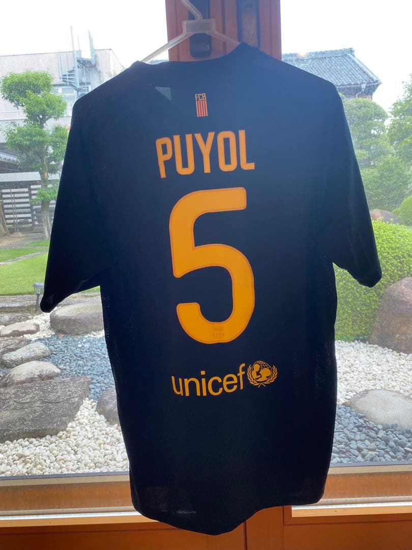 FC Barcelona Puyol 5番 シャツ 黒