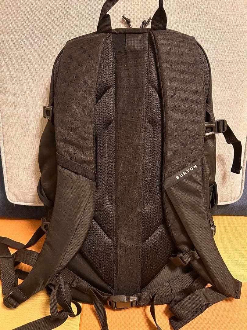 スケートボード Burton dayhiker 22L