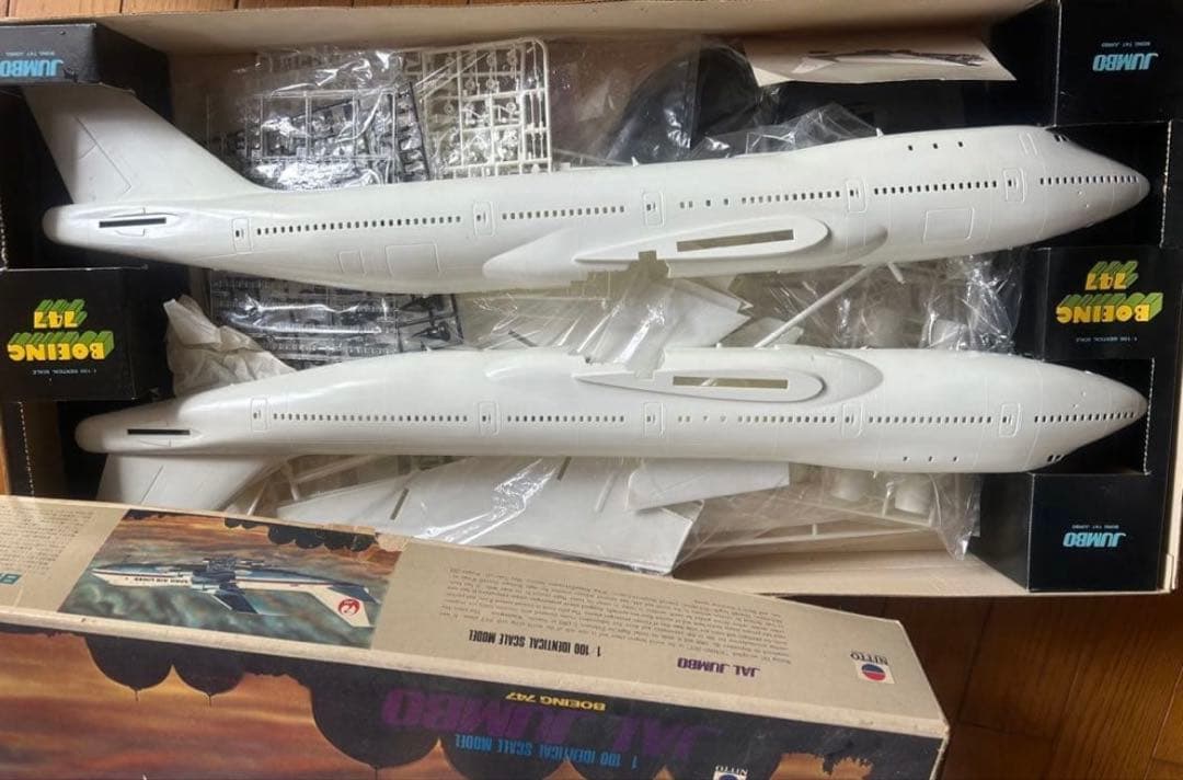 JAL Boeing 747 1/100 スケールモデル