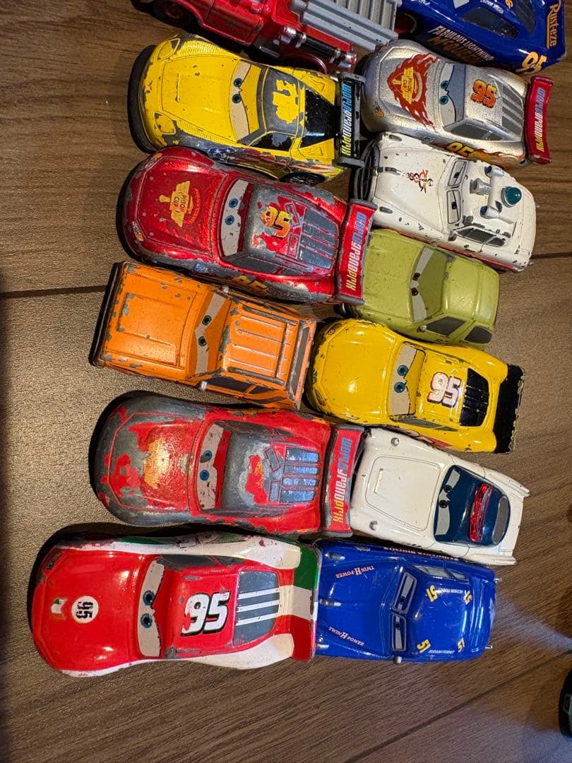 大量　44体Cars Lightning McQueen ミニカーセット