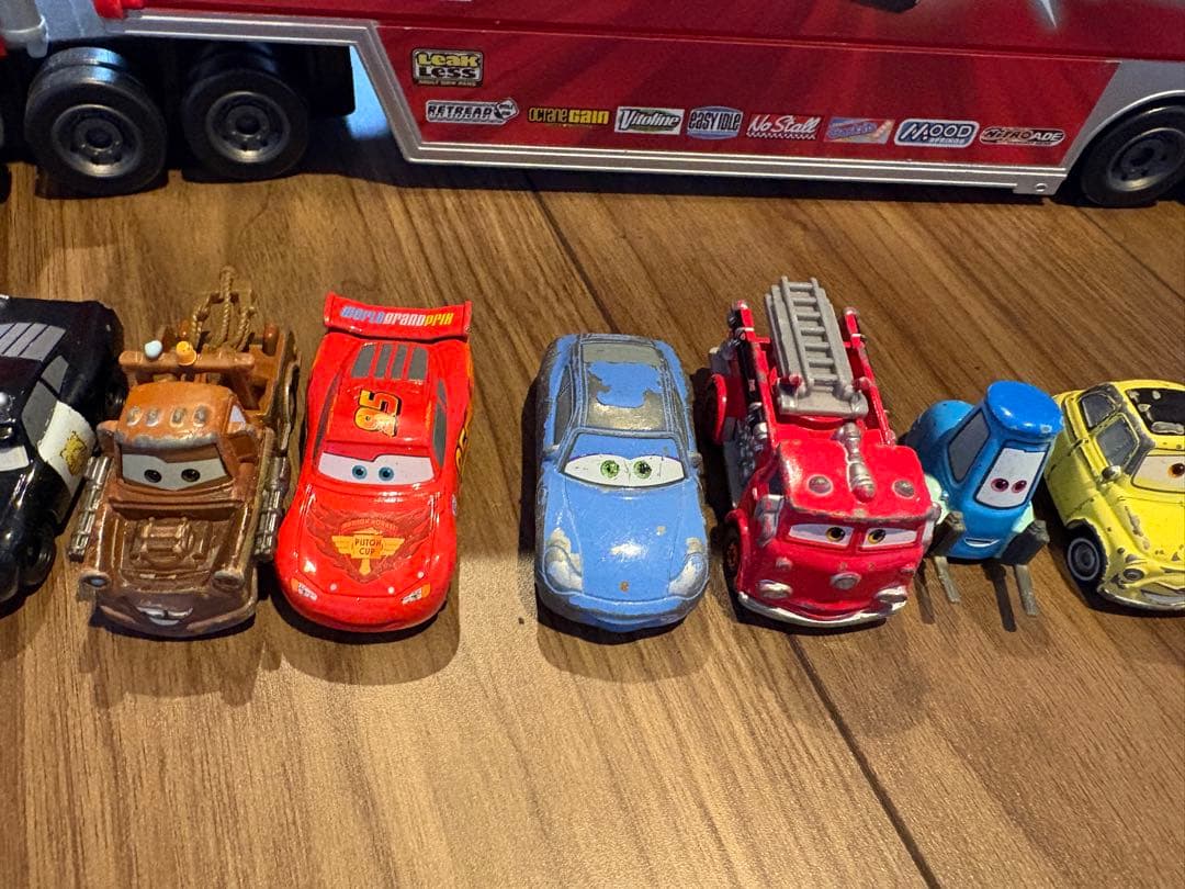 大量　44体Cars Lightning McQueen ミニカーセット