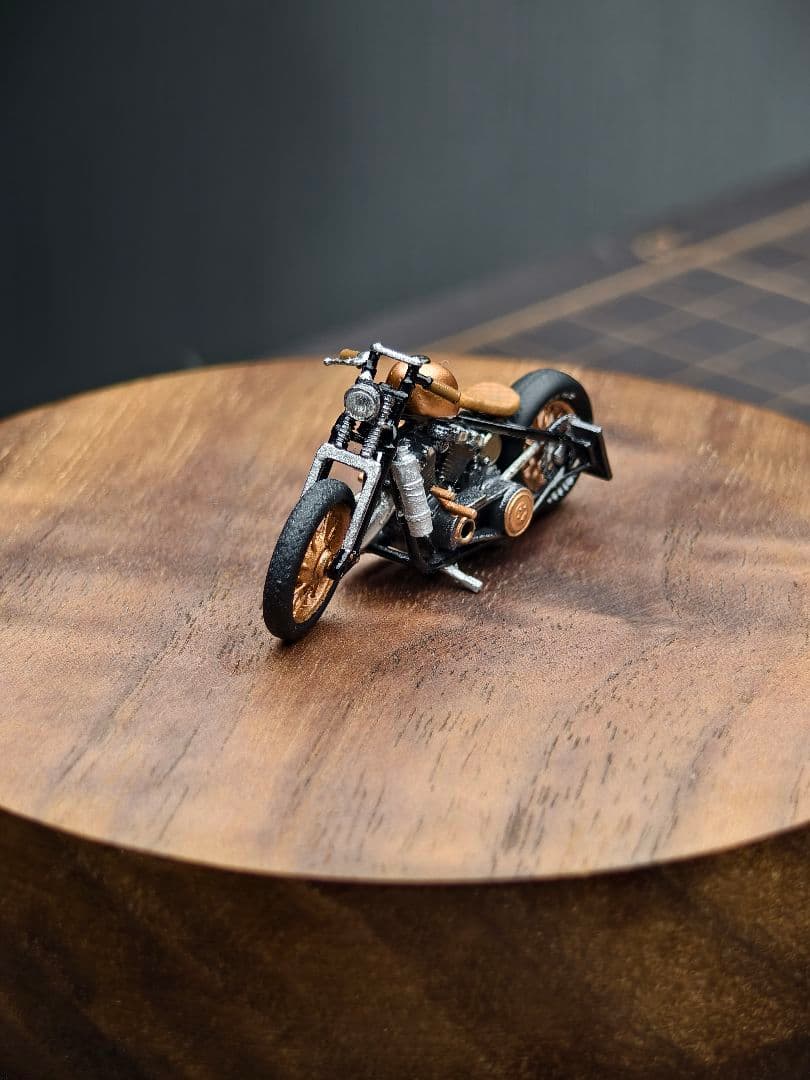 1/64 ハーレーダビッドソン・ショベルヘッド（Shovelhead）バイク