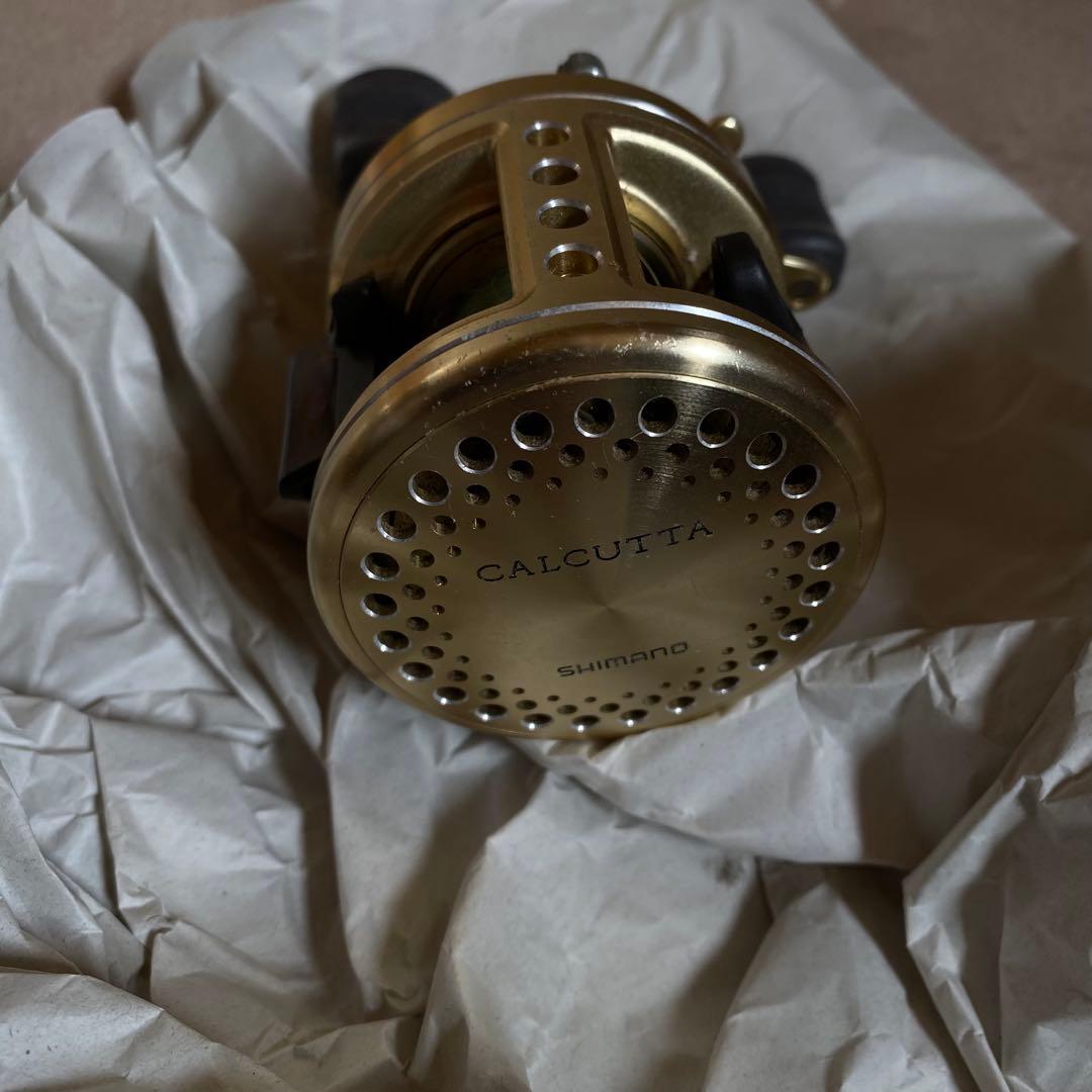 SHIMANO CALCUTTA ベイトリール ゴールド