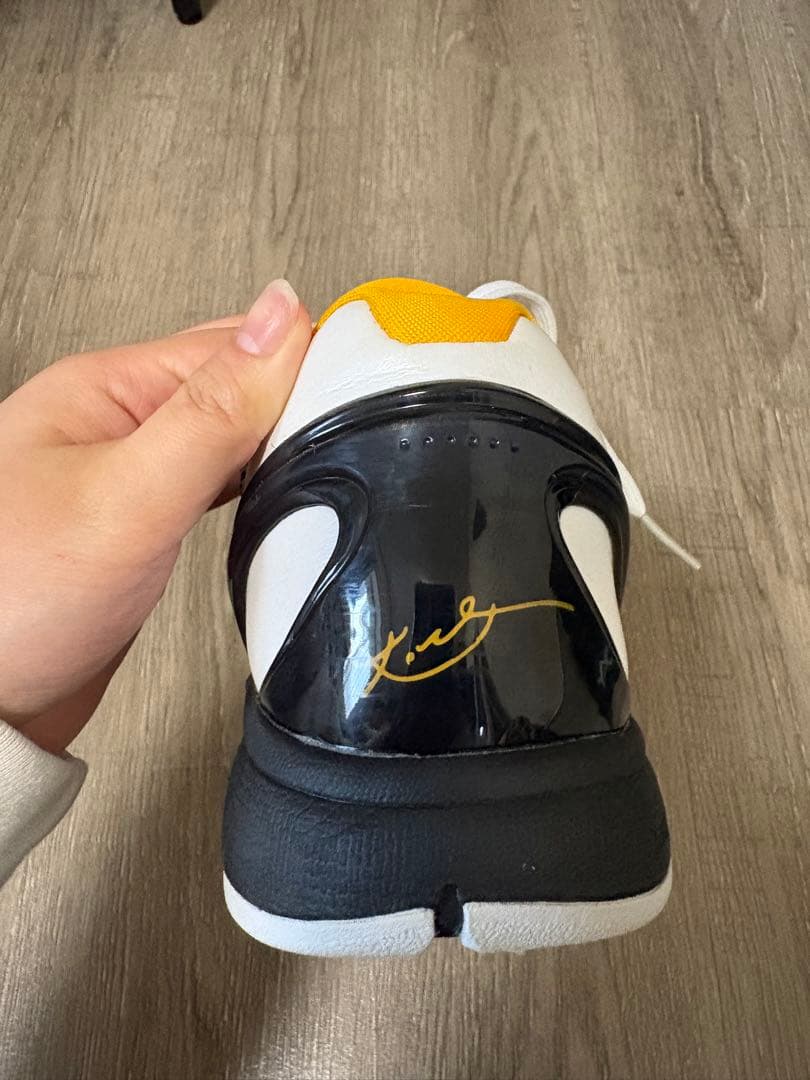 Nike Kobe 6 Protro ホワイト/ブラック/イエロー