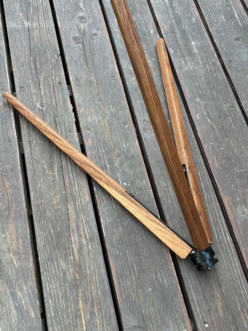 そよ風‼️ ウォールナット木製三脚（厚み変更）