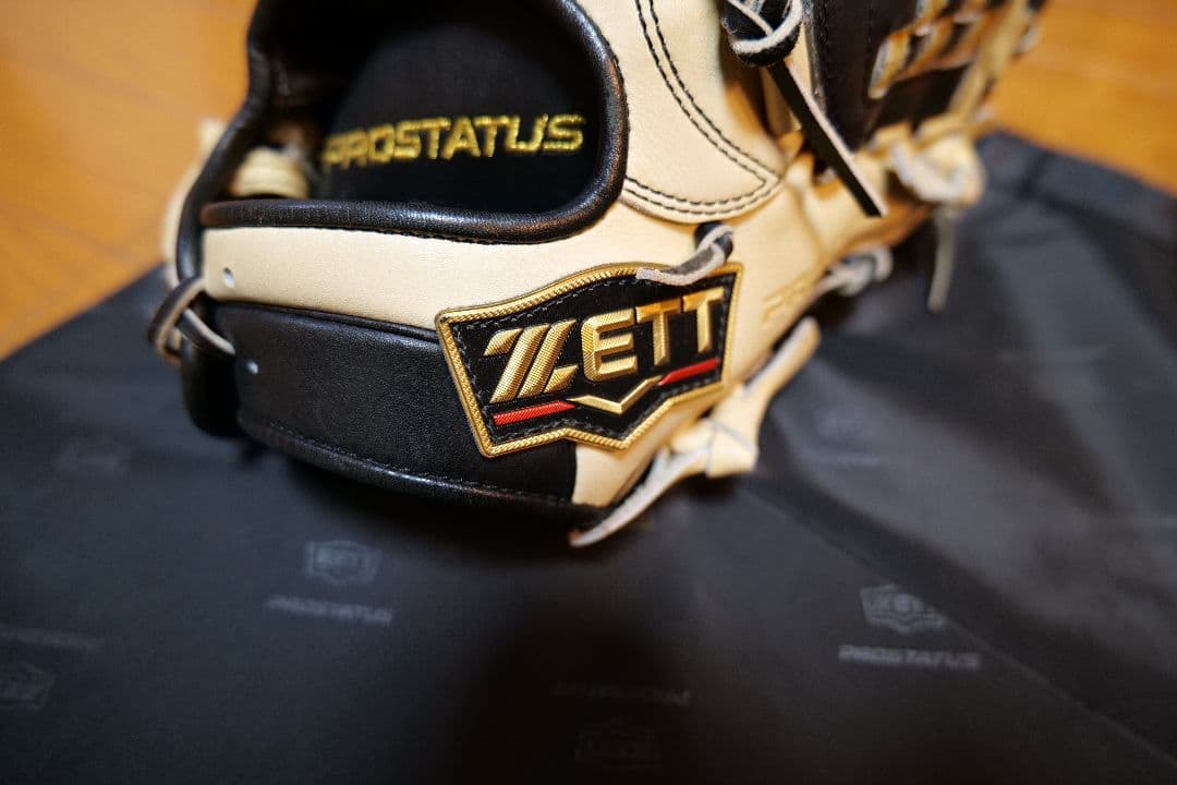 ZETT PROSTATUS 軟式グローブ ベージュ/黒　　内野手用