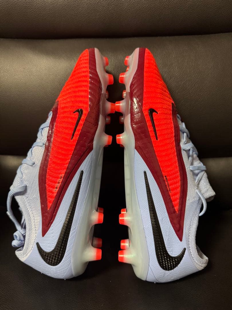 Nike Phantom サッカーシューズ レッド/ライトブルー