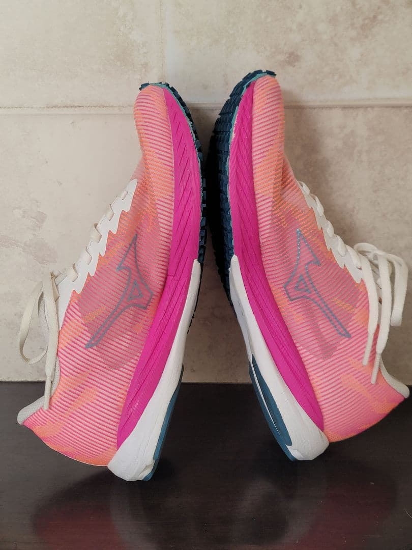 ミズノ　MIZUNO ランニングシューズ　ウェーブドュエル3　23.0cm