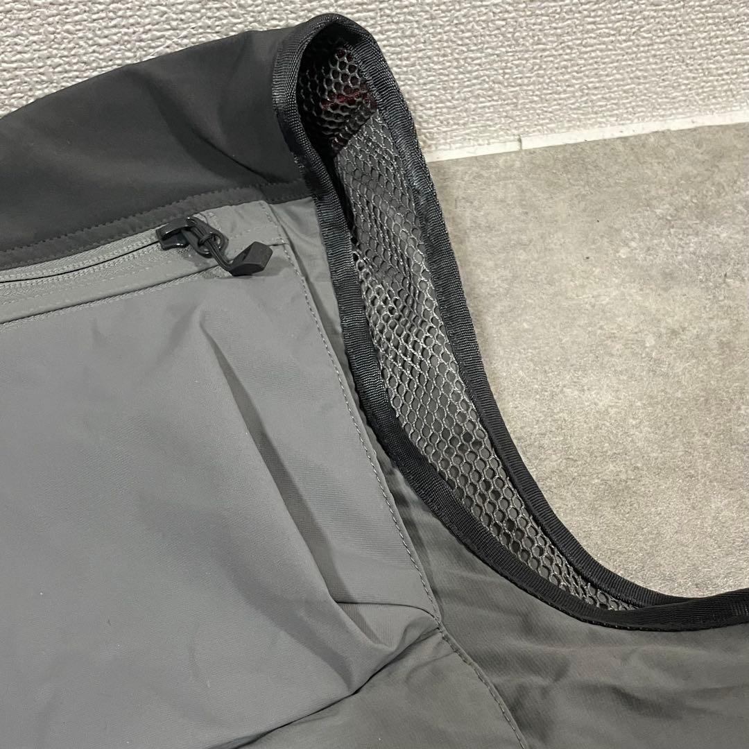【美品】SIMMS フィッシッングベスト シムス 渓流 フライ サイズL ベスト