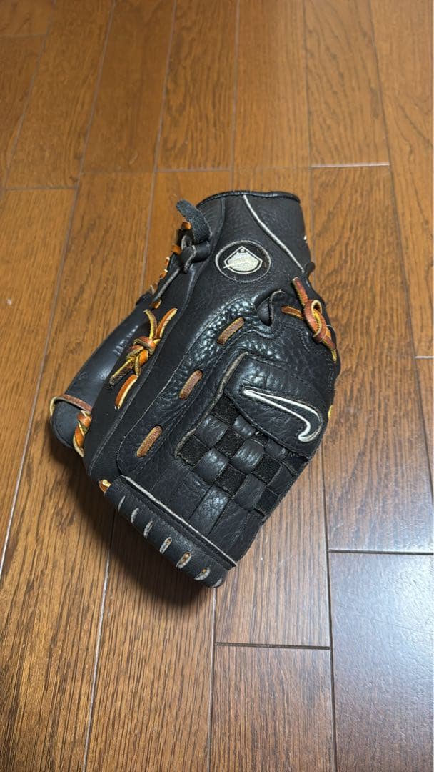 Nike 軟式グローブ 黒　右投げ