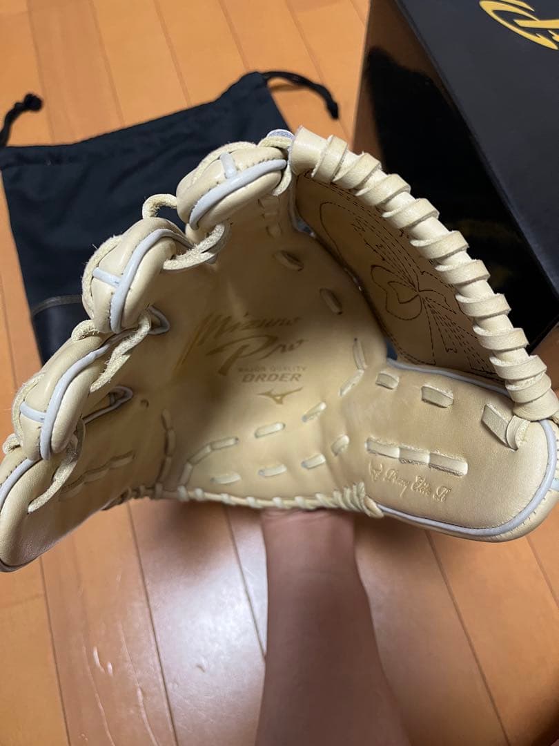 Mizuno Pro オーダー　投手用　左利き　ブロンド