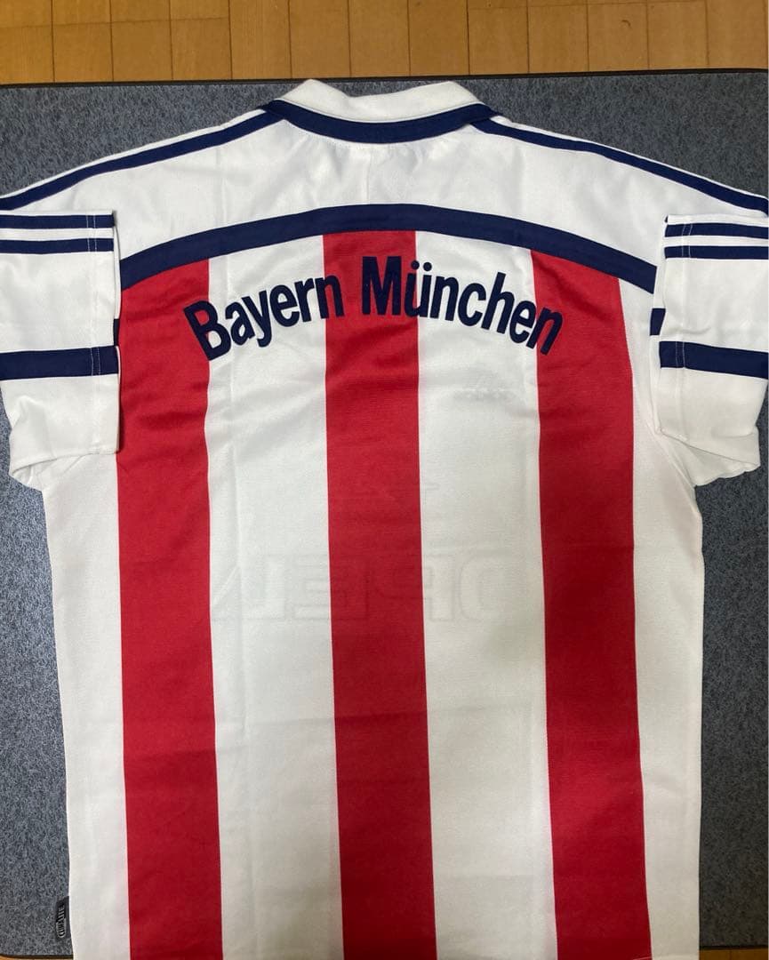 FCバイエルン·ミュンヘン　アウェイユニフォーム