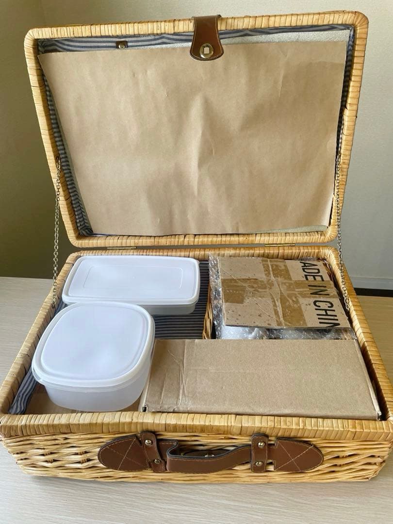 未使用品 ピクニックバスケット FB-100 食器4人分 アウトドア 非常時備品