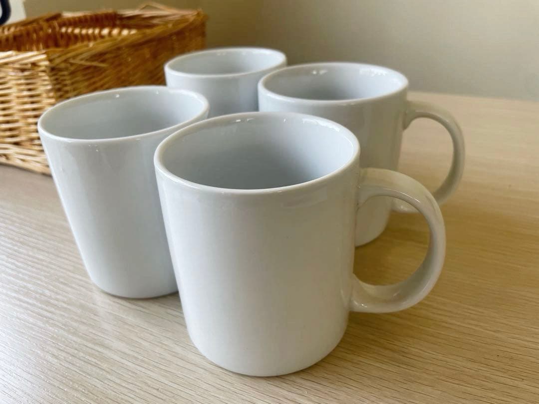 未使用品 ピクニックバスケット FB-100 食器4人分 アウトドア 非常時備品