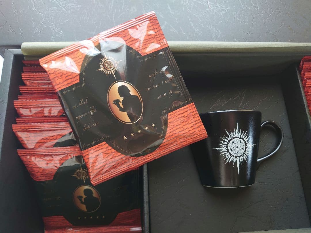 the GazettE 葵 コーヒーカップ ソーサー セット