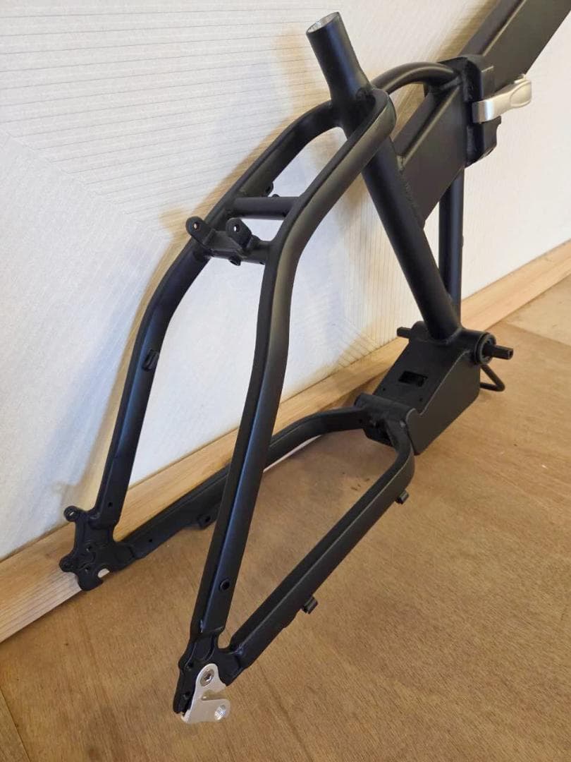 電動アシスト自転車 自転車 フレーム 20インチ スイングアーム 泥除け付き