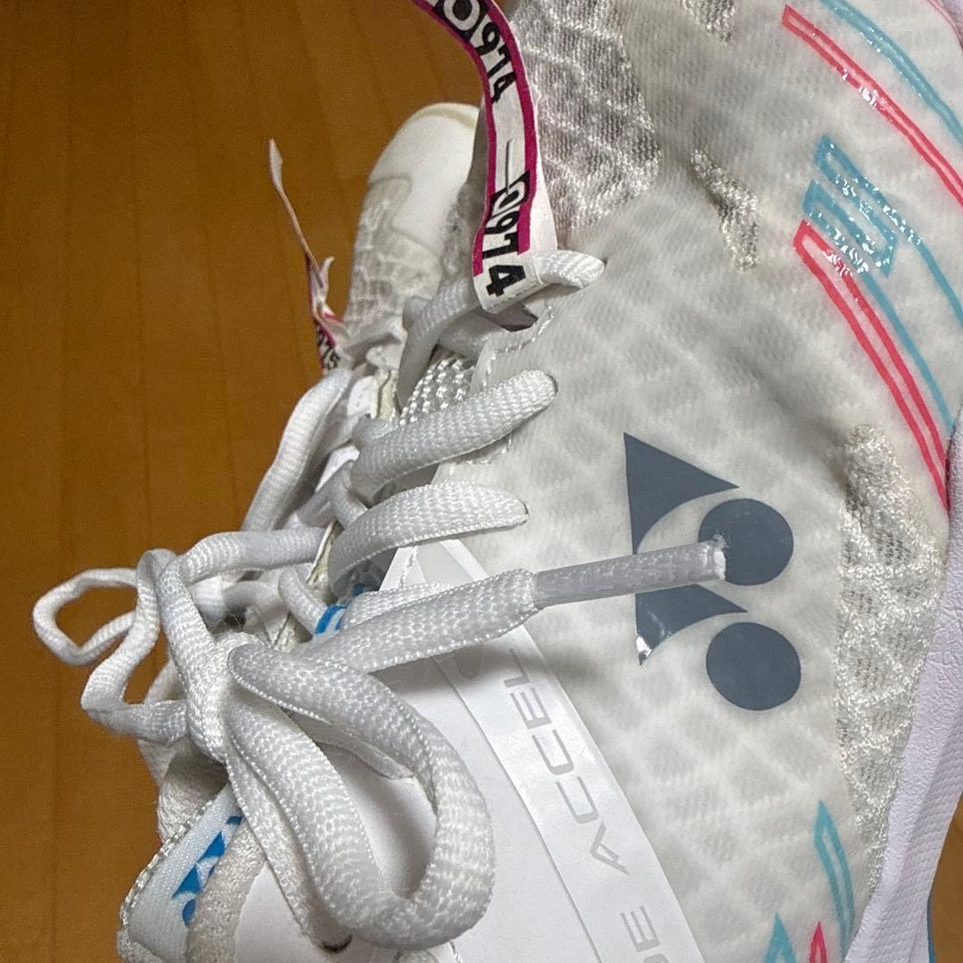 YONEX バドミントンシューズ ホワイト24cm