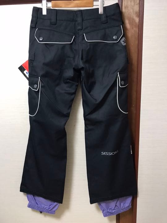 【新品・未使用】レディースウェア上下 セッションズ/セットアップ