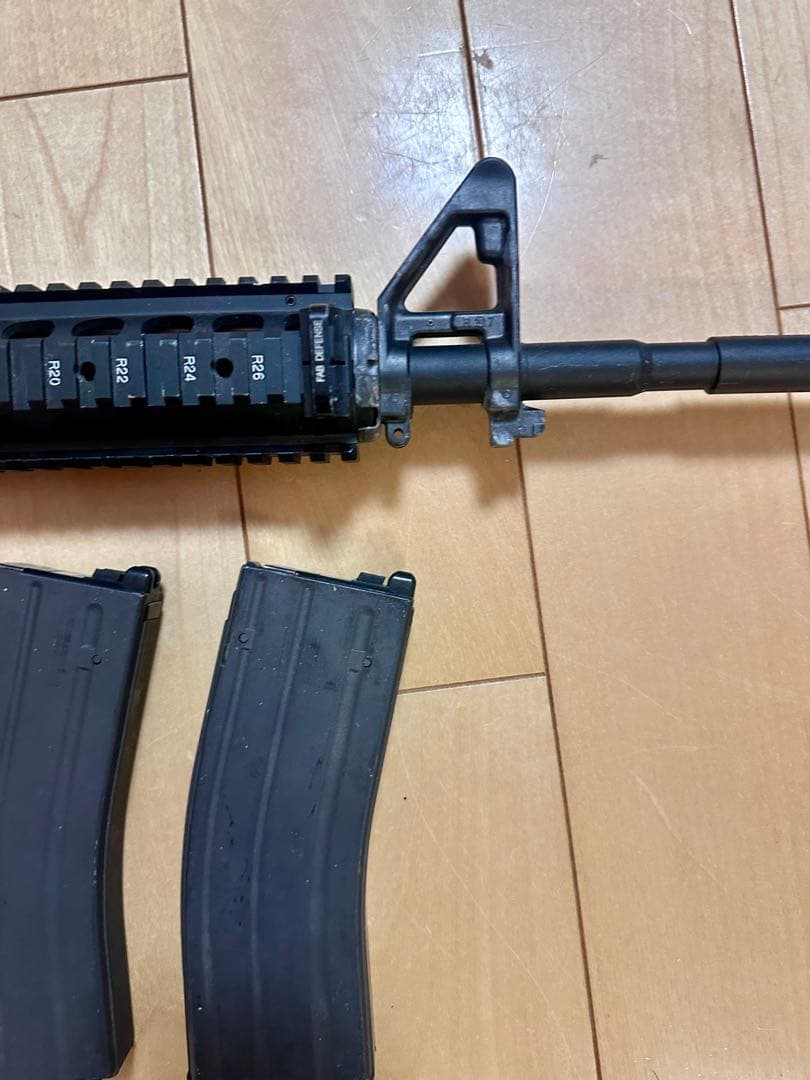 東京マルイ M4A1 MWS ガスブロ　18歳以上　マガジン3本ホロサイト付き