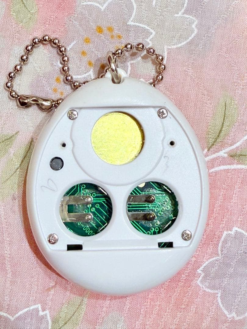 【動作確認済】サンタクロっちのたまごっち 白