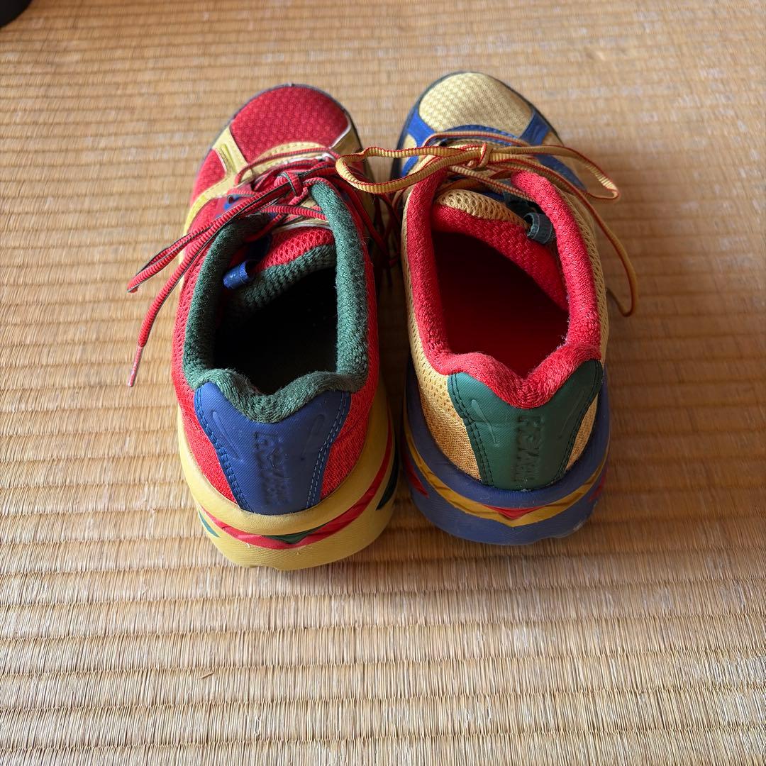 ランニングシューズHOKA oneone engineered garments