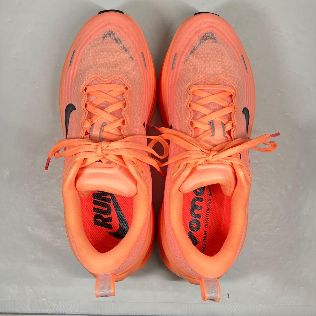 NIKE ボメロプラス 25.0cm HV8150-801 オレンジ