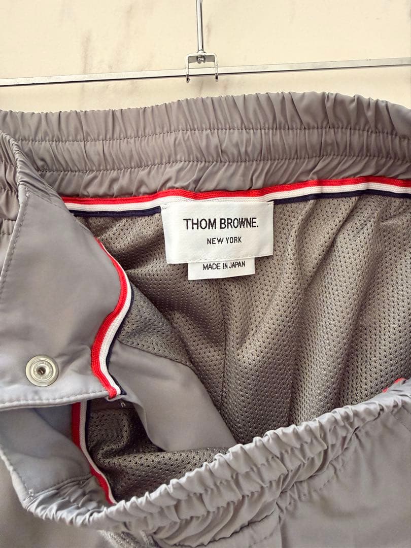 【美品】20SS Thom Browne. ナイロン トラックパンツ