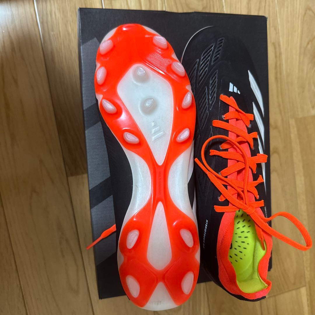 adidas Predator サッカーシューズ ブラック/オレンジ
