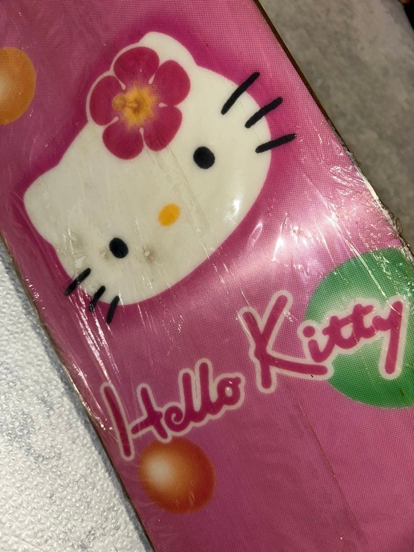 ハローキティスノーボード板新品未使用 大人気‼︎お得おまけ付き‼︎