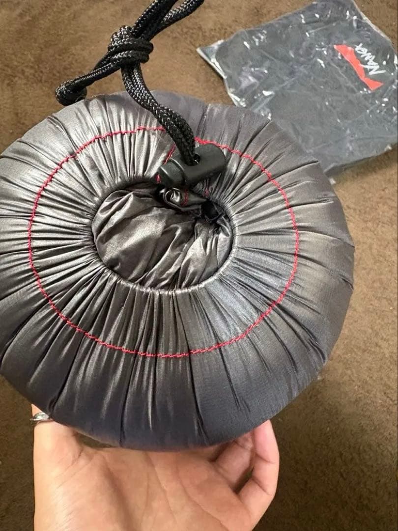 【新品未使用】NANGA UDD BAG 450DX レッド　ダウンシュラフ