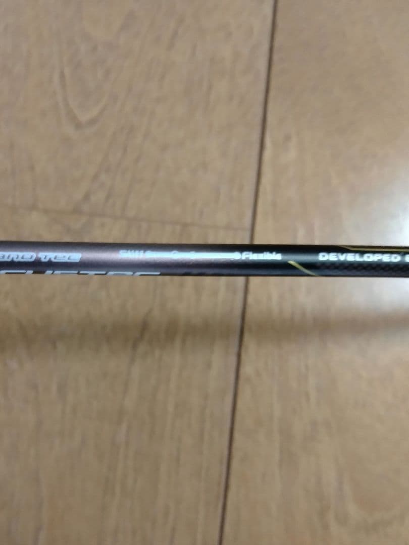 VICTOR　スラスターHAWK 4U5 張り済