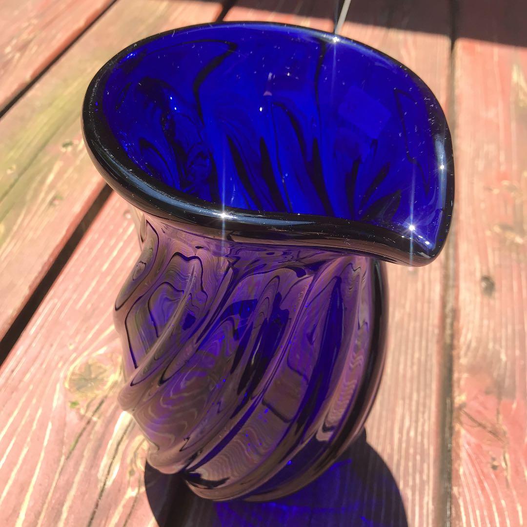 Art Glass IWATU GLASS 瑠璃色の花瓶