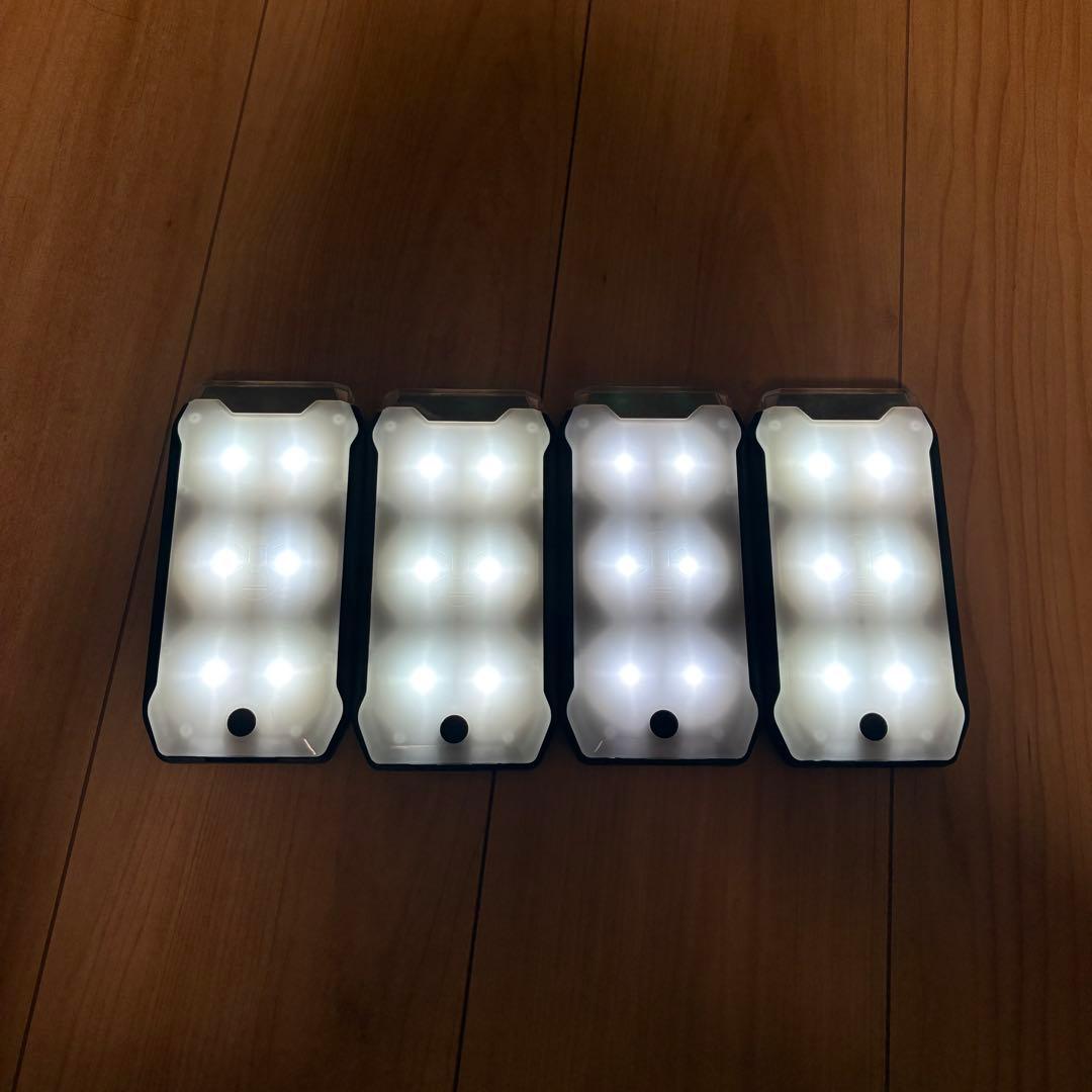 Coleman クアッドマルチパネルLEDランタン 動作確認済　乾電池付き