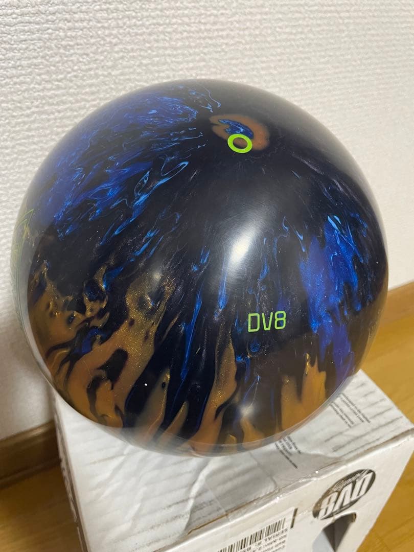 新品未使用DV8 トラブルメーカーパール　15ポンドボウリングボール
