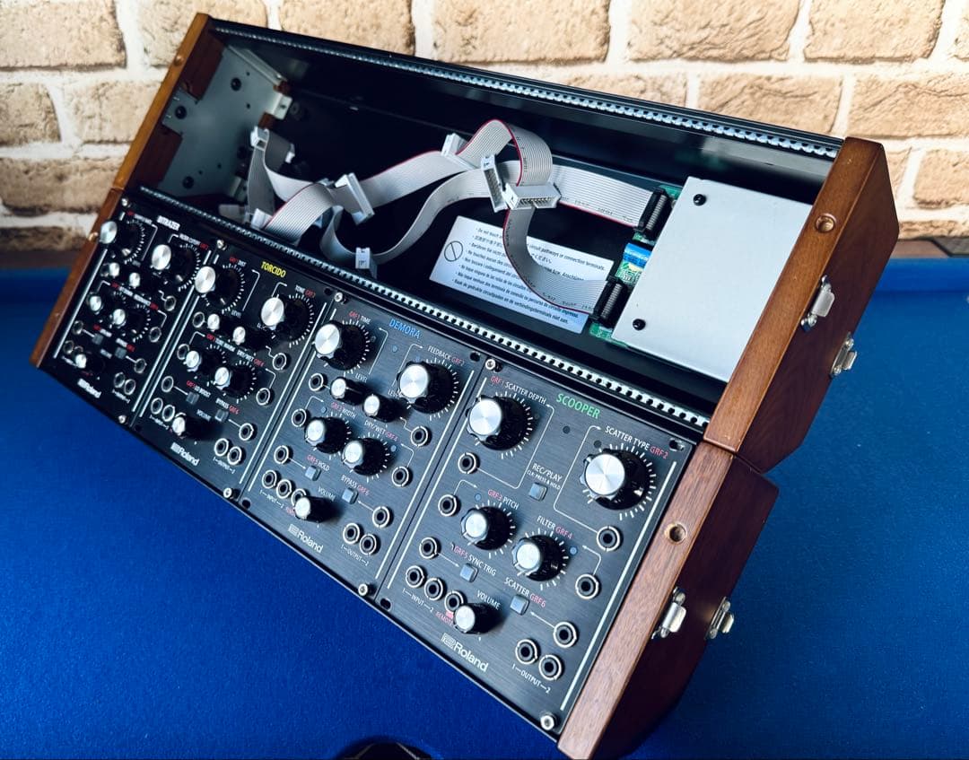 Roland aira modular ユーロラックケース　モジュラーシンセ
